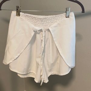 lightweight running/tennis skort with tie front